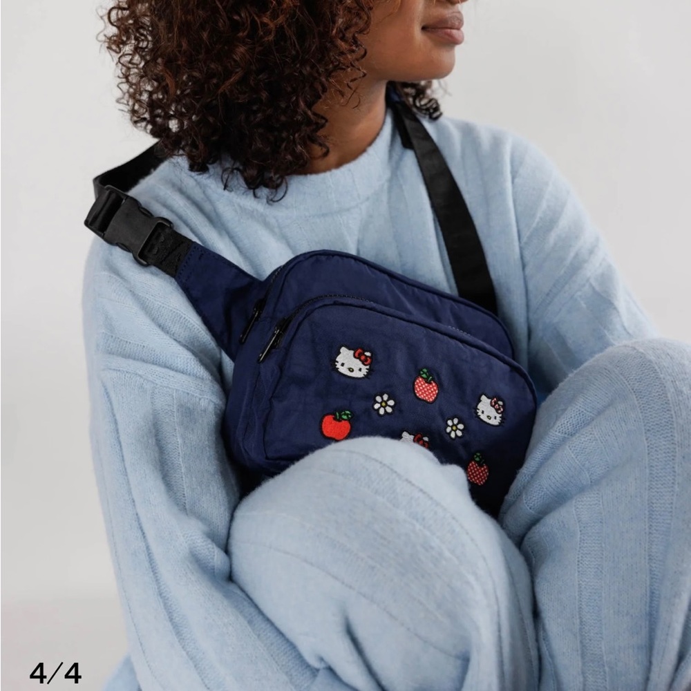 Baggu hello kitty Fanny pack - Picture 2 of 4